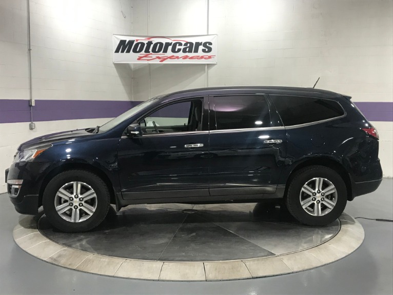 Used-2016-Chevrolet-Traverse-LT