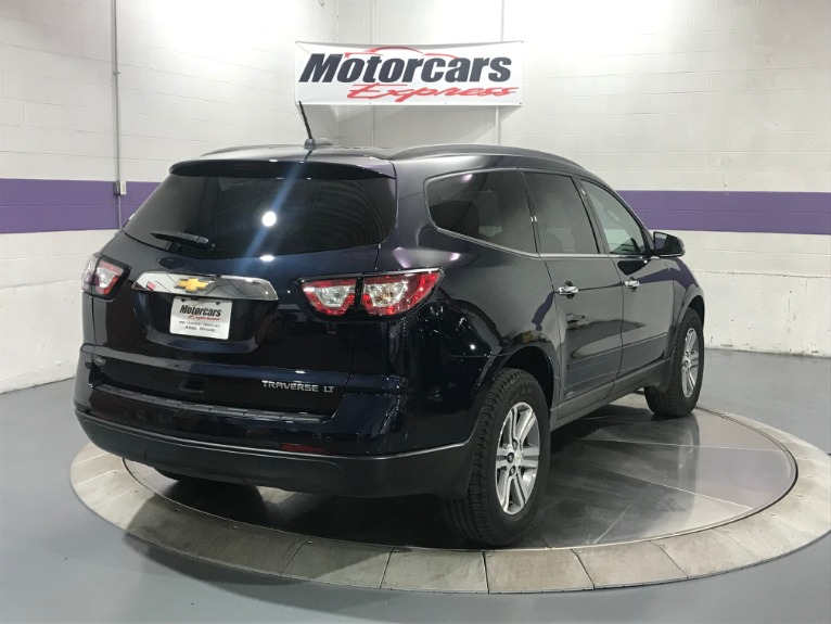 Used-2016-Chevrolet-Traverse-LT
