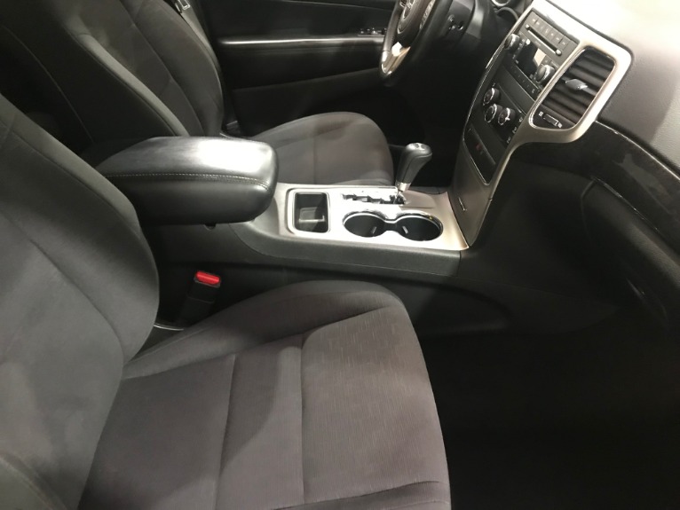 Used-2011-Jeep-Grand-Cherokee-Laredo