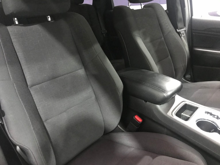 Used-2011-Jeep-Grand-Cherokee-Laredo