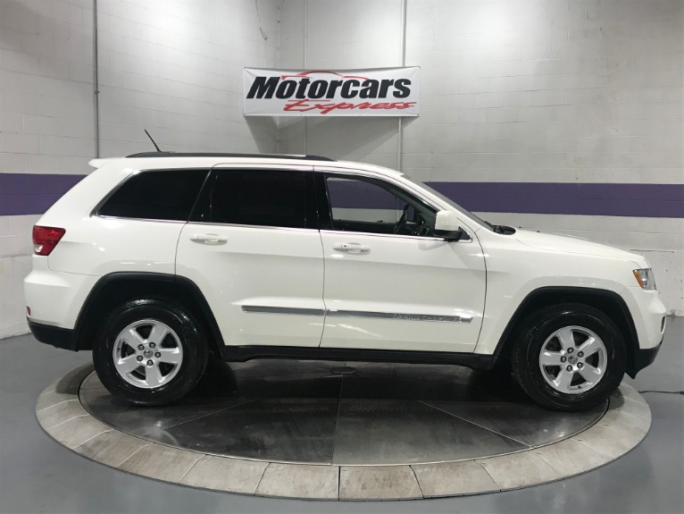 Used-2011-Jeep-Grand-Cherokee-Laredo