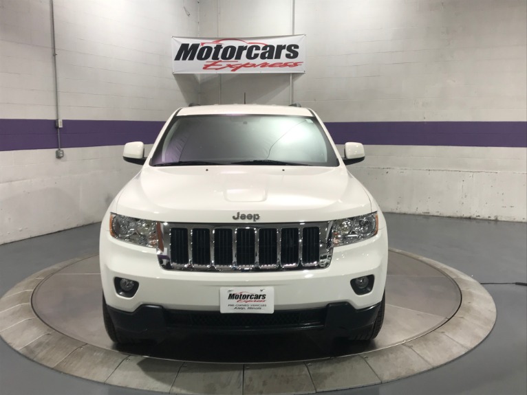 Used-2011-Jeep-Grand-Cherokee-Laredo