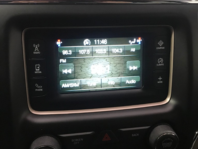 Used-2015-Jeep-Grand-Cherokee-Laredo-4X4