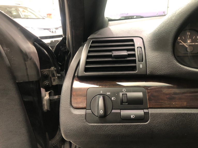 Used-2001-BMW-3-Series-325Ci