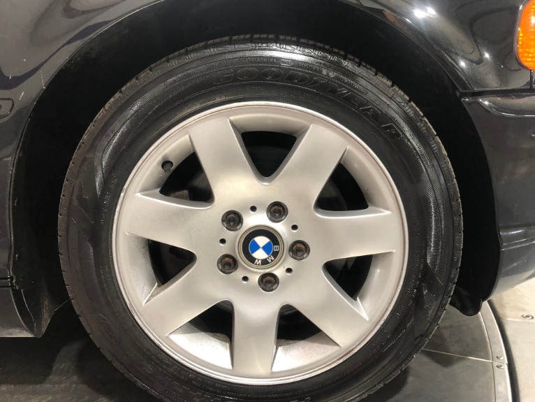 Used-2001-BMW-3-Series-325Ci
