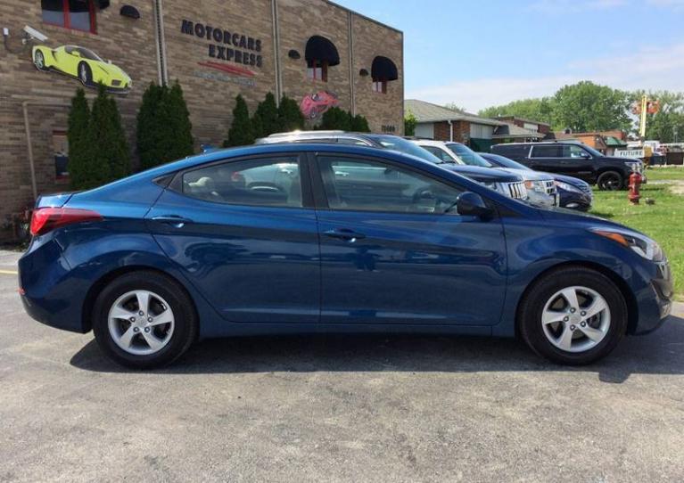 Used-2014-Hyundai-Elantra-SE-4dr-Sedan-6A