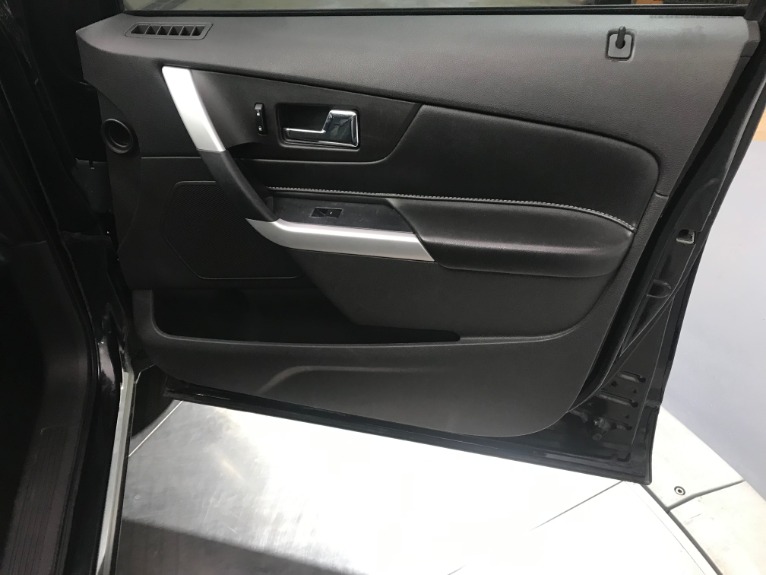 Used-2011-Ford-Edge-SE