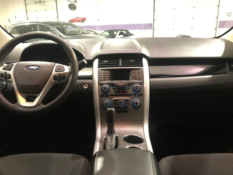 Used-2011-Ford-Edge-SE