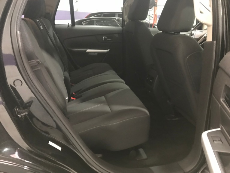 Used-2011-Ford-Edge-SE