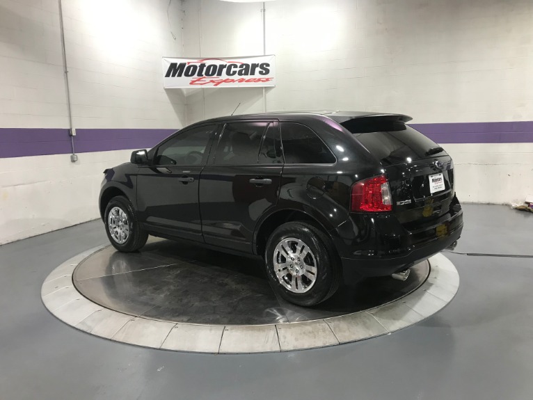 Used-2011-Ford-Edge-SE
