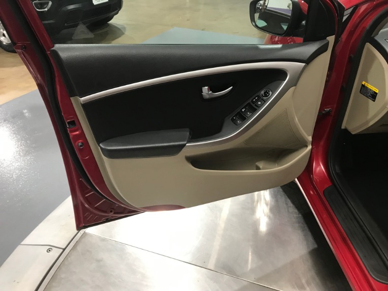 Used-2016-Hyundai-Elantra-GT-FWD