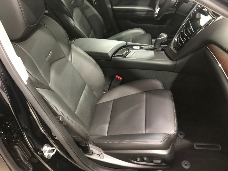 Used-2019-Cadillac-CTS-36L-Luxury-RWD