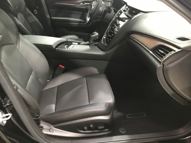 Used-2019-Cadillac-CTS-36L-Luxury-RWD