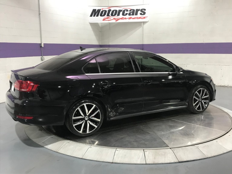 Used-2013-Volkswagen-Jetta-GLI