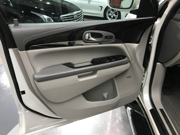 Used-2015-Buick-Enclave-Premium