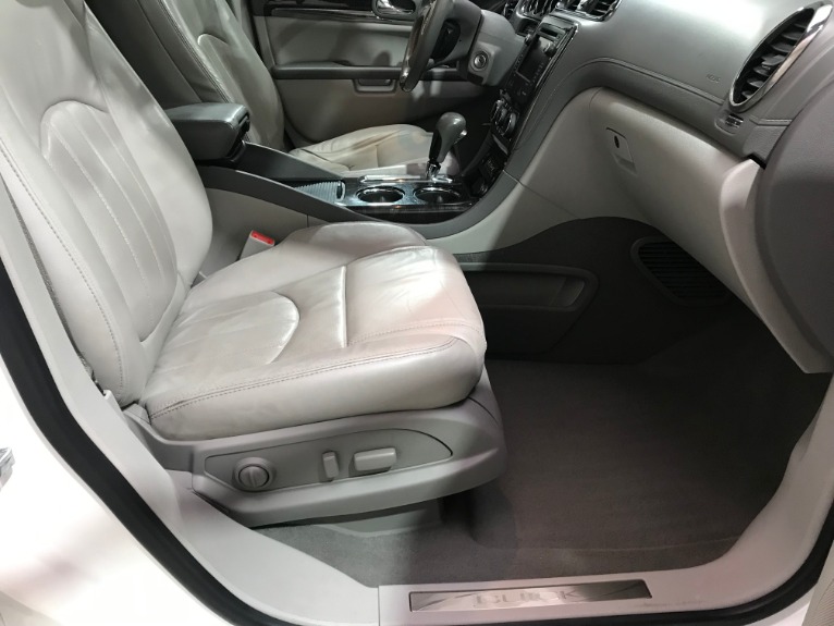 Used-2015-Buick-Enclave-Premium