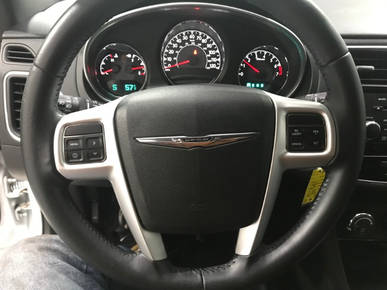 Used-2014-Chrysler-200-Touring