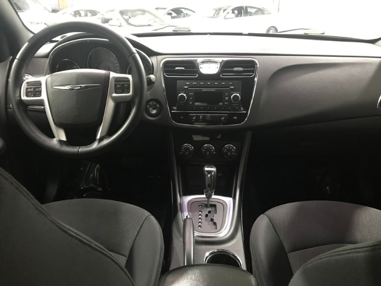 Used-2014-Chrysler-200-Touring