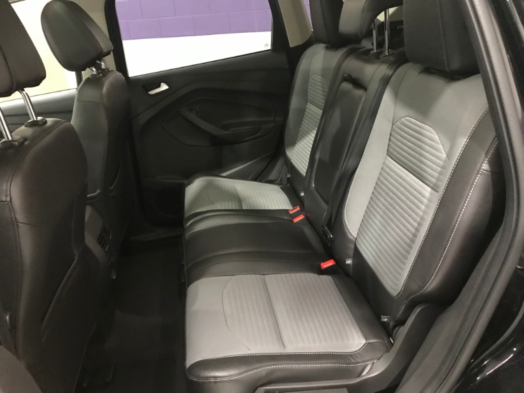 Used-2017-Ford-Escape-SE