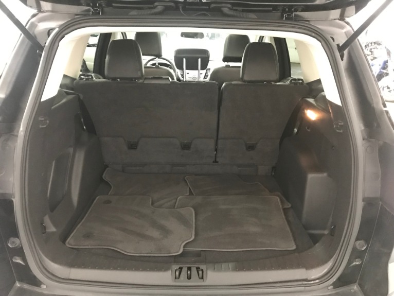 Used-2017-Ford-Escape-SE