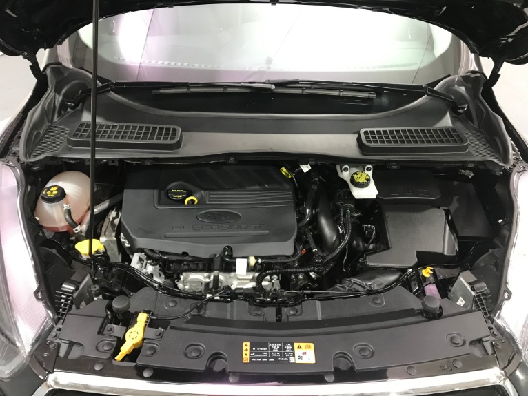 Used-2017-Ford-Escape-SE