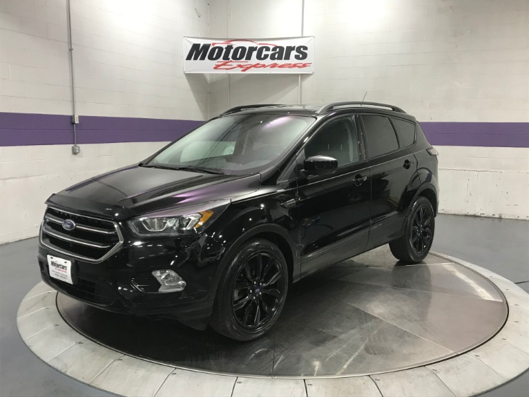 Used-2017-Ford-Escape-SE