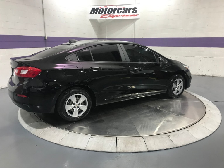 Used-2017-Chevrolet-Cruze-LS