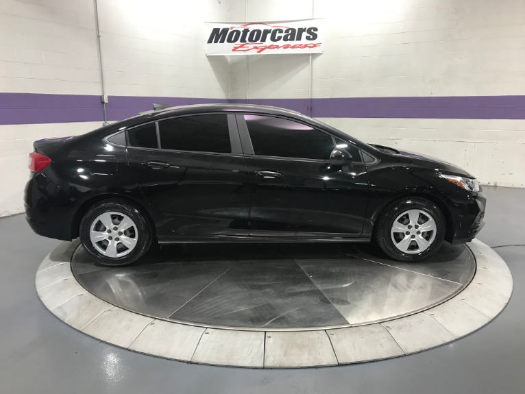 Used-2017-Chevrolet-Cruze-LS