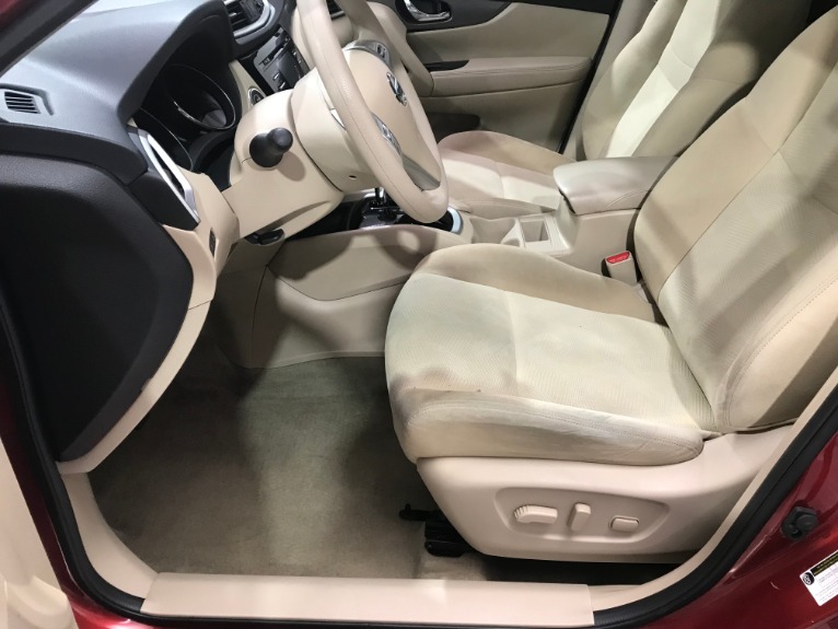 Used-2015-Nissan-Rogue-SV