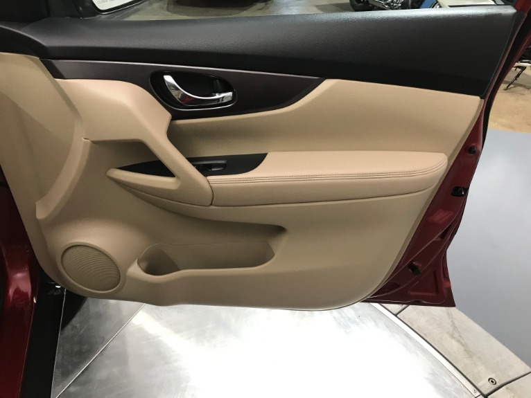 Used-2015-Nissan-Rogue-SV