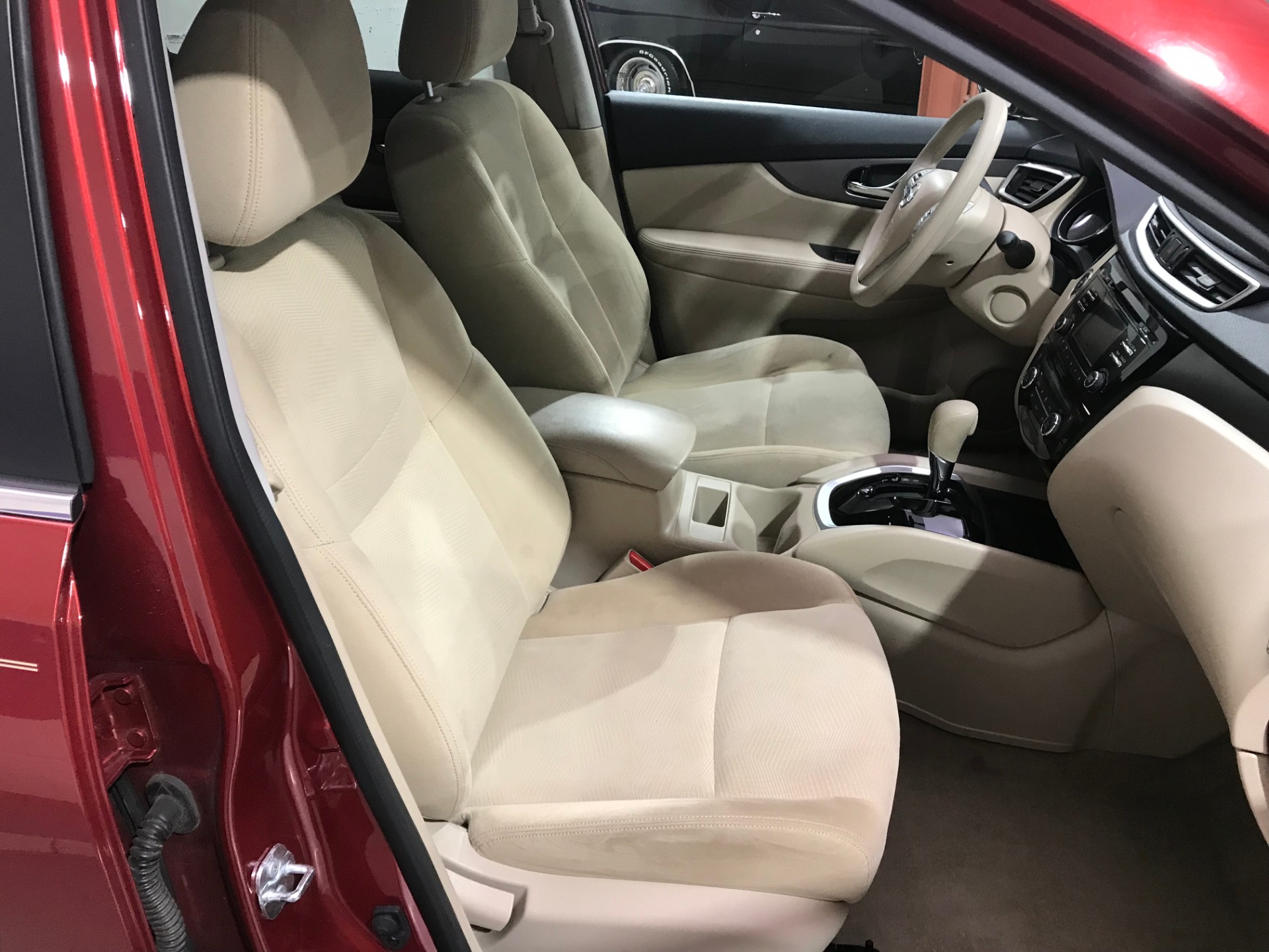 Used-2015-Nissan-Rogue-SV