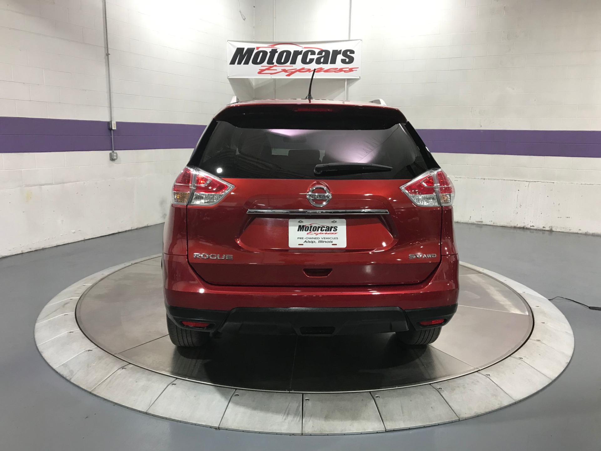 Used-2015-Nissan-Rogue-SV