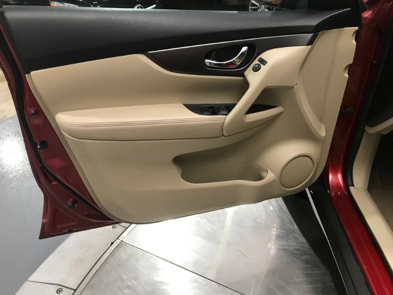 Used-2015-Nissan-Rogue-SV