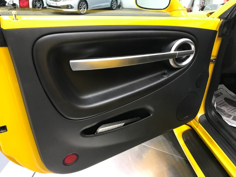 Used-2004-Chevrolet-SSR-LS-2dr-Regular-Cab-Convertible-Rwd-SB