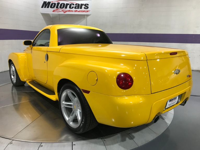 Used-2004-Chevrolet-SSR-LS-2dr-Regular-Cab-Convertible-Rwd-SB