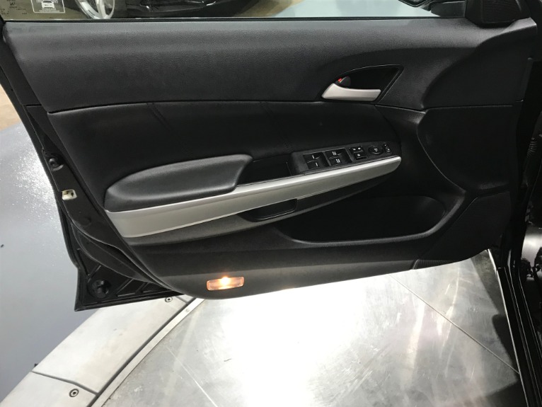 Used-2010-Honda-Accord-EX-L-V6-w/Navi