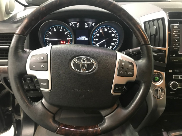 Used-2014-Toyota-Land-Cruiser
