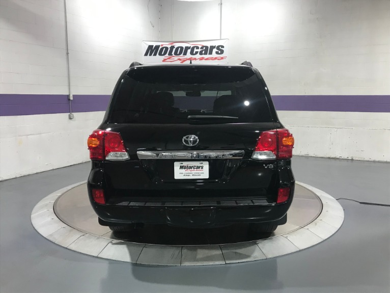 Used-2014-Toyota-Land-Cruiser