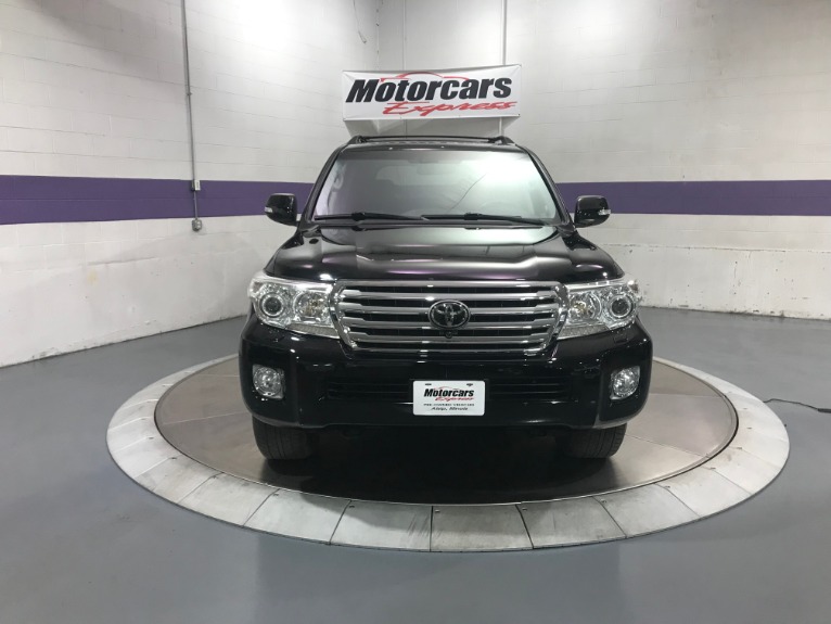 Used-2014-Toyota-Land-Cruiser