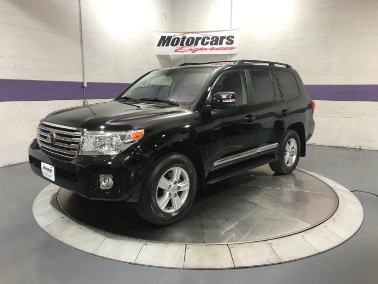 Used-2014-Toyota-Land-Cruiser