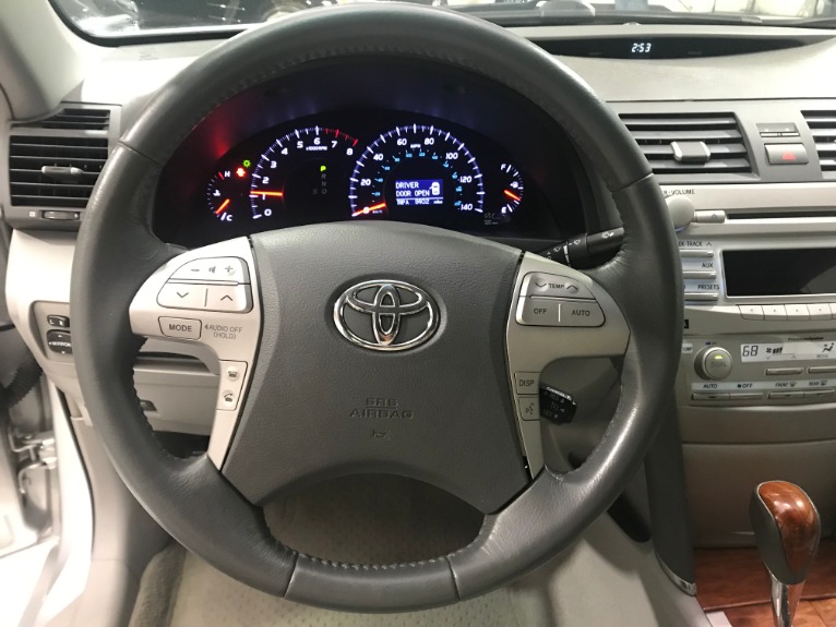 Used-2010-Toyota-Camry-XLE