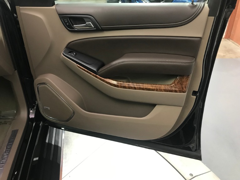 Used-2016-Chevrolet-Suburban-LTZ-1500