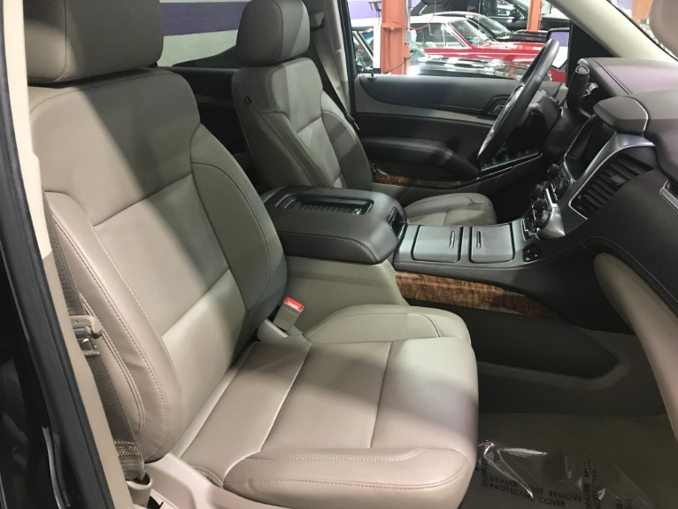Used-2016-Chevrolet-Suburban-LTZ-1500