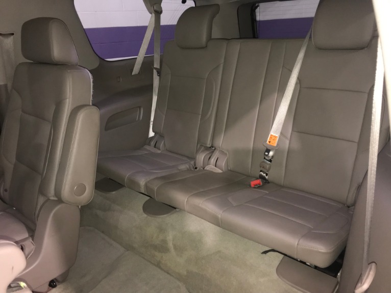 Used-2016-Chevrolet-Suburban-LTZ-1500