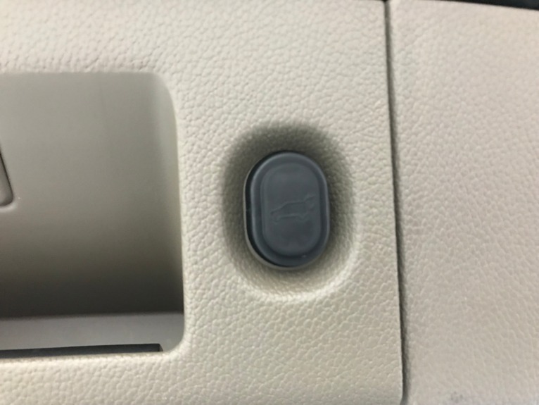 Used-2016-Chevrolet-Suburban-LTZ-1500