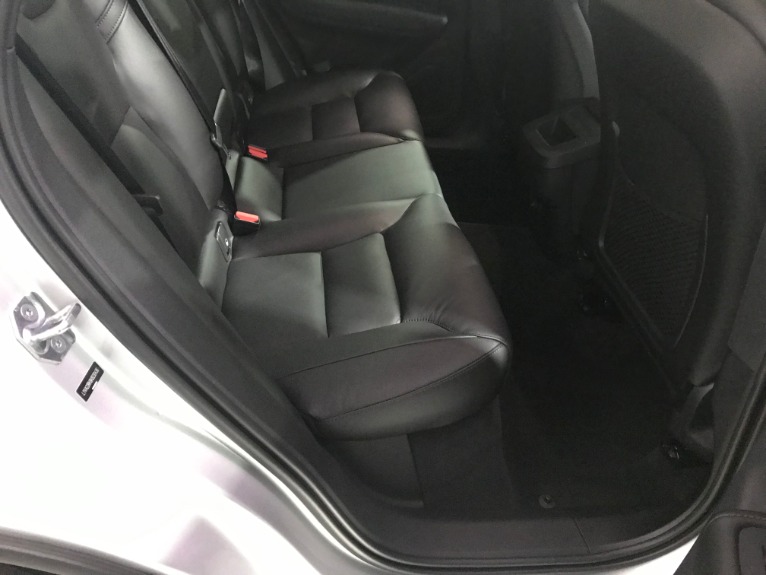 Used-2019-Volvo-XC60-T6-Momentum-AWD