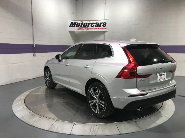 Used-2019-Volvo-XC60-T6-Momentum-AWD