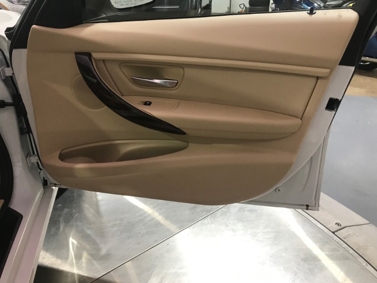Used-2015-BMW-3-Series-320i-xDrive