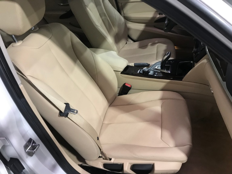 Used-2015-BMW-3-Series-320i-xDrive