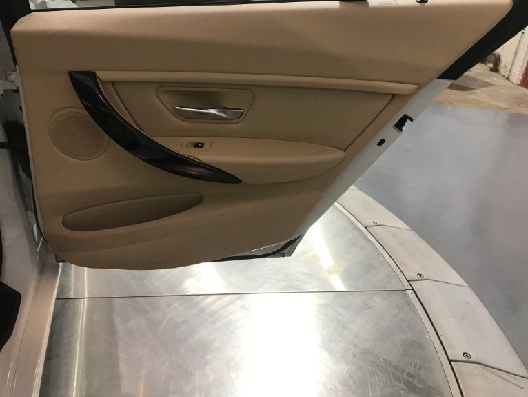 Used-2015-BMW-3-Series-320i-xDrive
